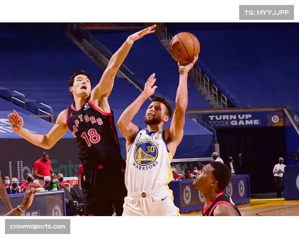 复盘荷甲焦点战肋部渗透战术 空位跑动创造机会